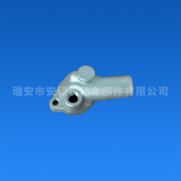 五十铃TFR节温器盖