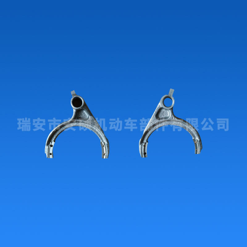 （铁）拨叉 24